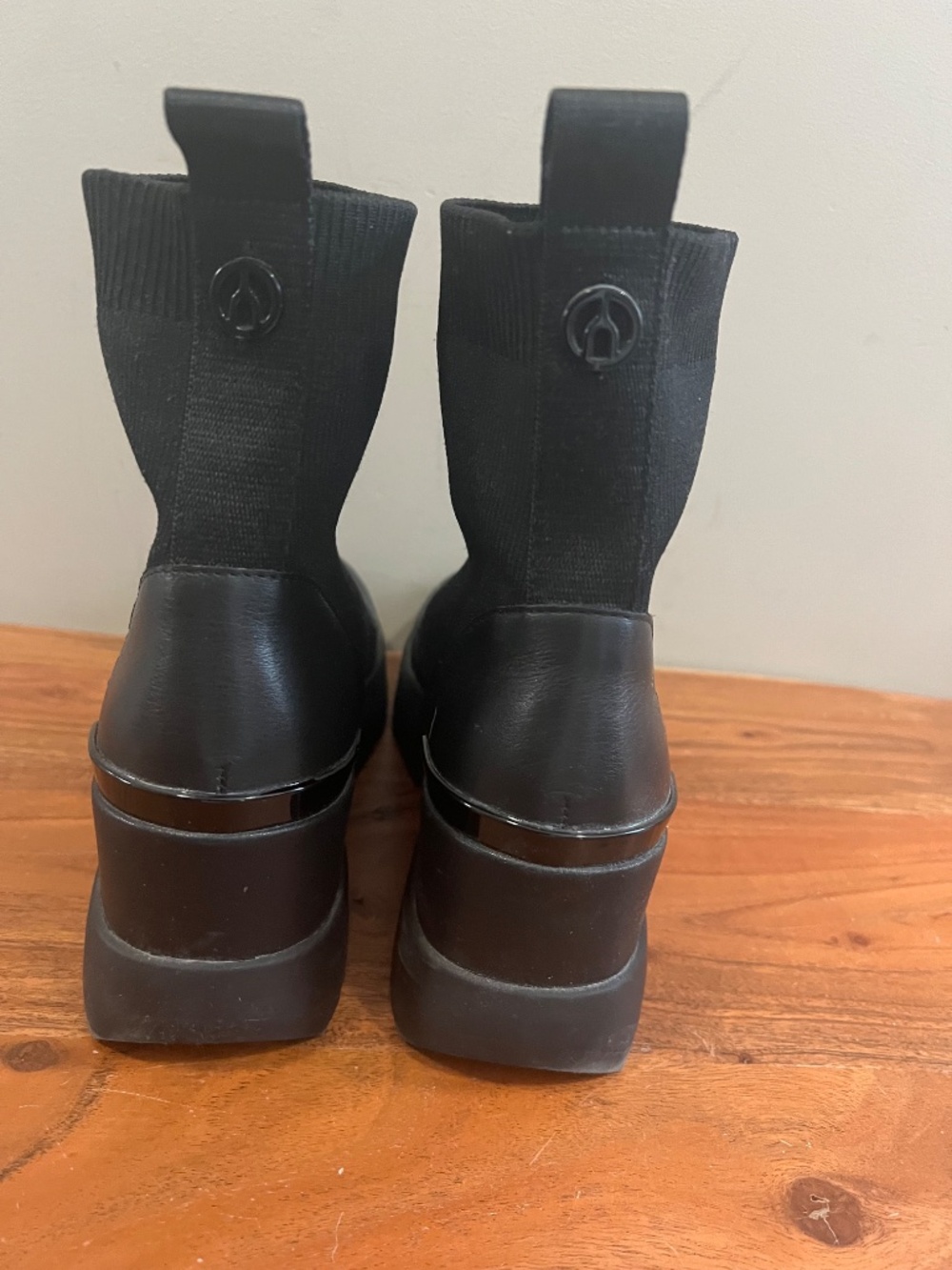 Wishbone Collection sock bootie - Picture 4 of 4